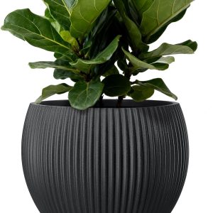 Decorative corrugated plant pot